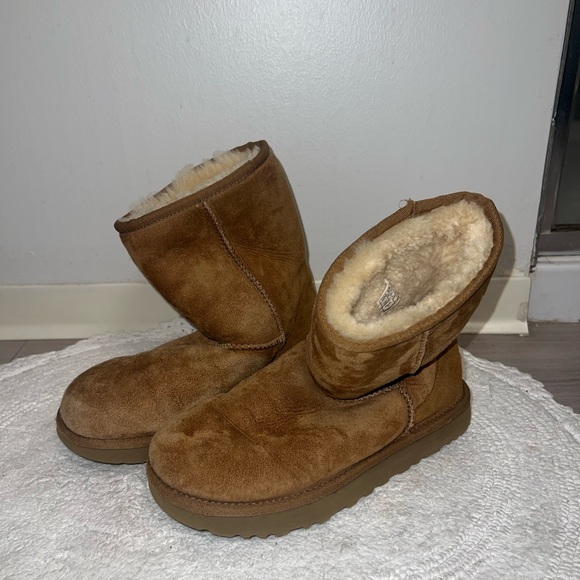 SOLD - Picture 2 of 4